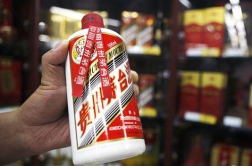 王贵州茅台的股价盘中一度突破2000元！许多机构提高目标价，中金公司喊价2739元