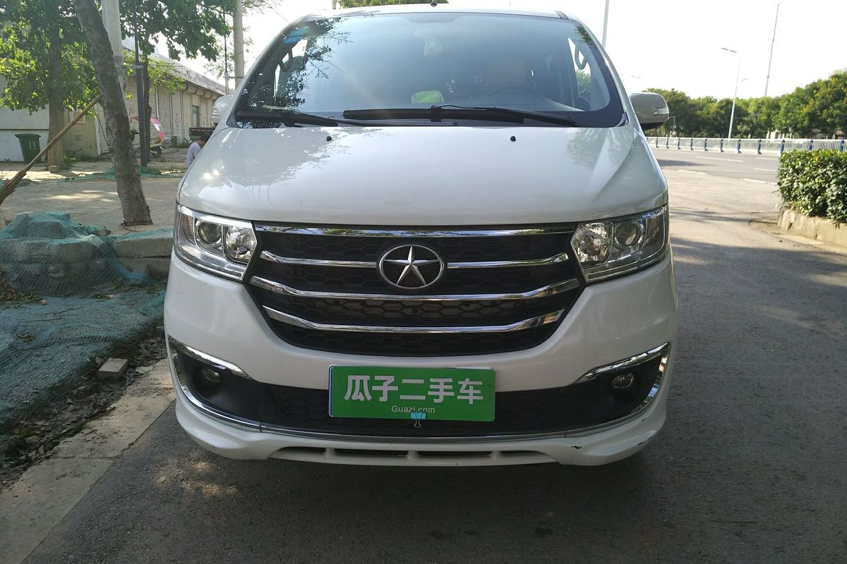 意外:江淮汽车的股价创下了四年来的新高，而在年初开始伏击的王亚伟却获得了巨额利润