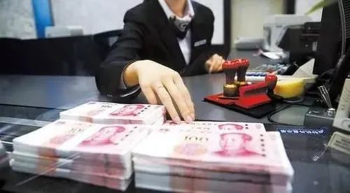 事实:如果您购买股票十年，则可以在一夜之间回到解放前。 60年后，您可以获得77元的保证金？